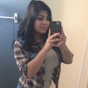 Meet your Posher, Briceira